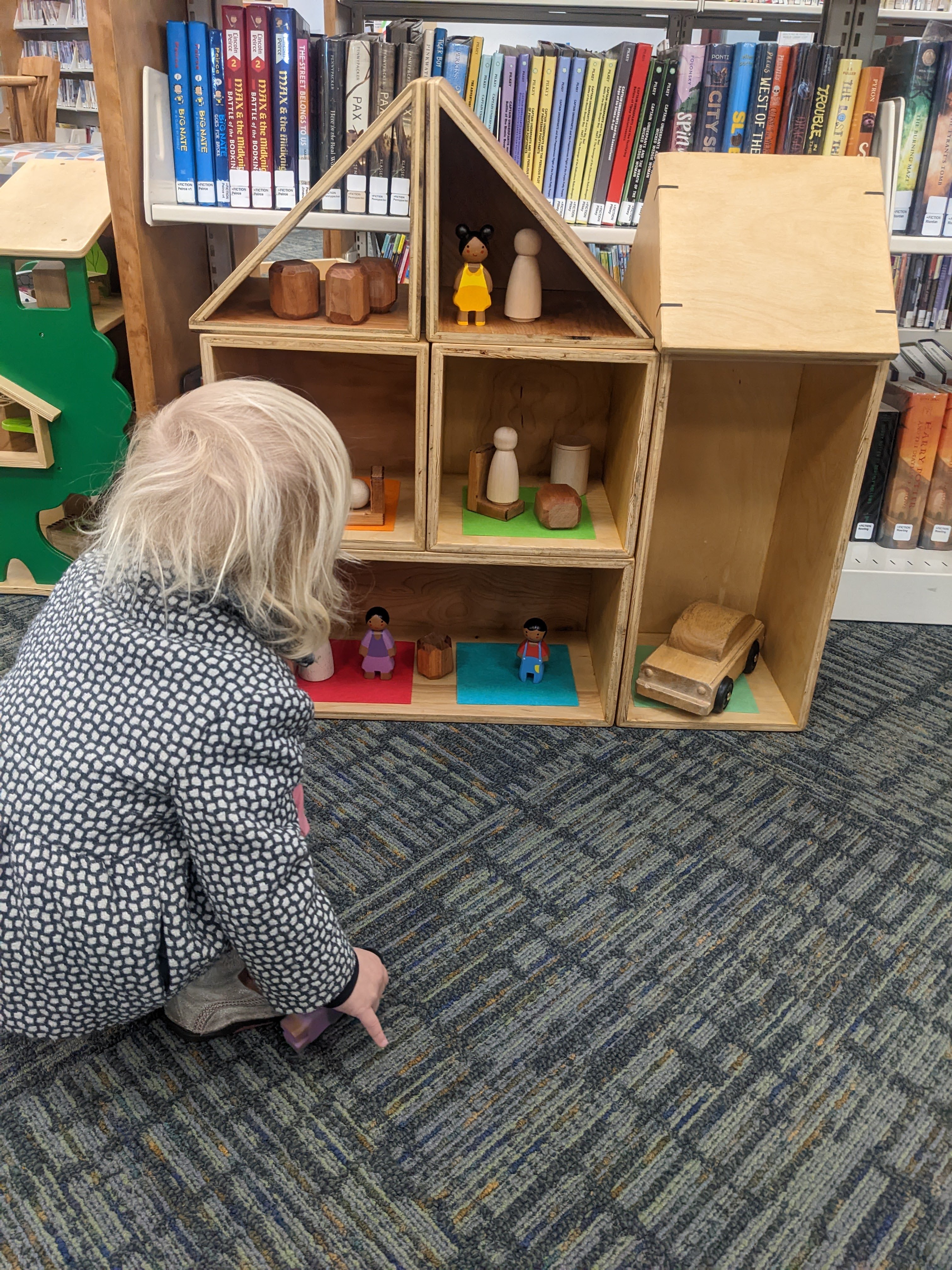 Hawthorne Library Play Space for kids